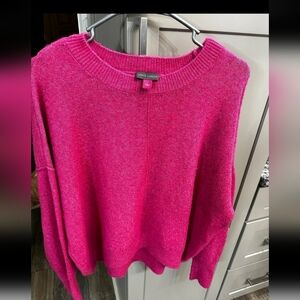Pink Vince camuto sweater size large great condition